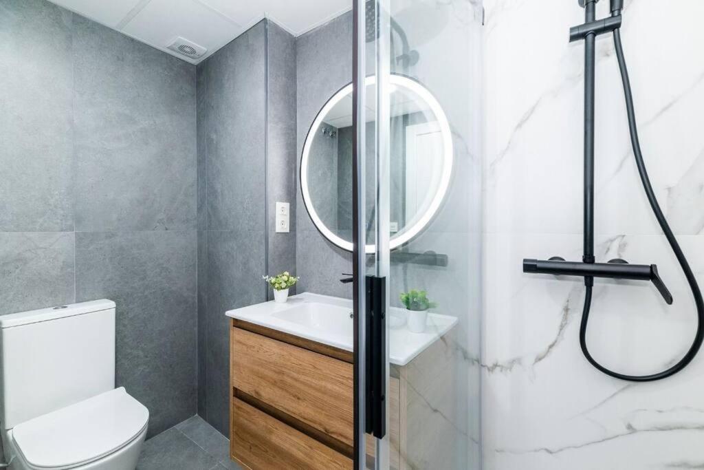 Modern Apartment Close To The City Center And Alhambra Granada Esterno foto