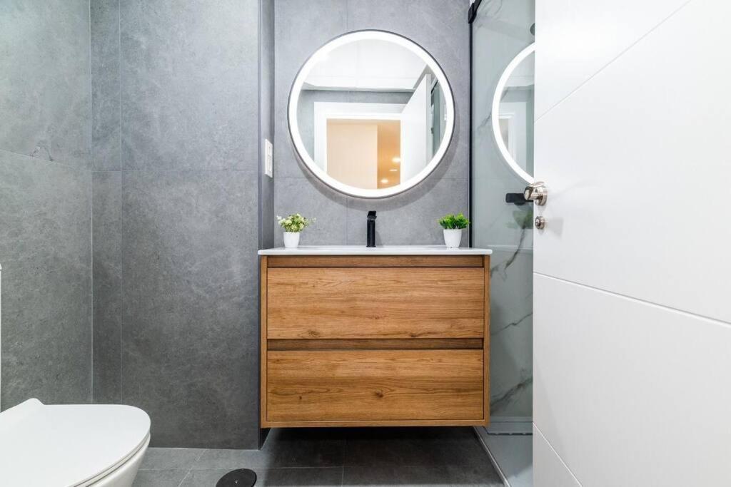 Modern Apartment Close To The City Center And Alhambra Granada Esterno foto