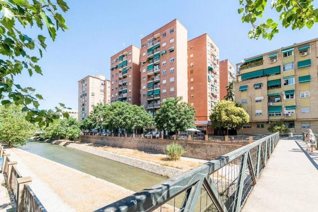 Modern Apartment Close To The City Center And Alhambra Granada Esterno foto