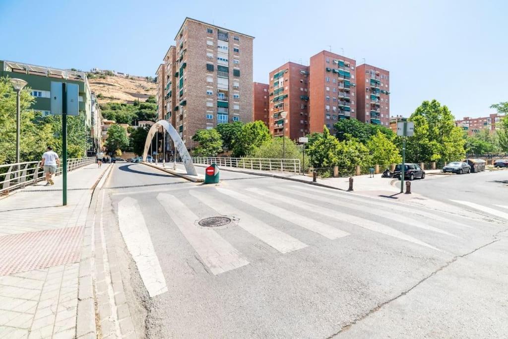 Modern Apartment Close To The City Center And Alhambra Granada Esterno foto