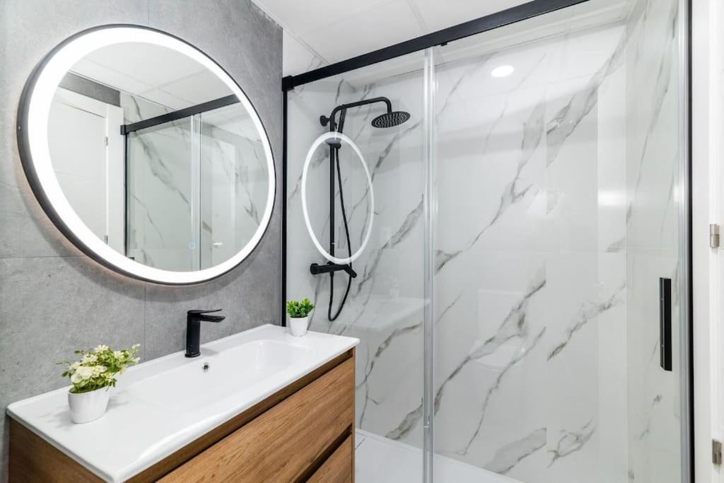 Modern Apartment Close To The City Center And Alhambra Granada Esterno foto